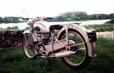 Un P 55 GL de 1951 bien restauré, envoyé par Arnaud (3/3)