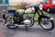 Une des deux 176 TC4 de Pascal, la Â«civileÂ», de 1953